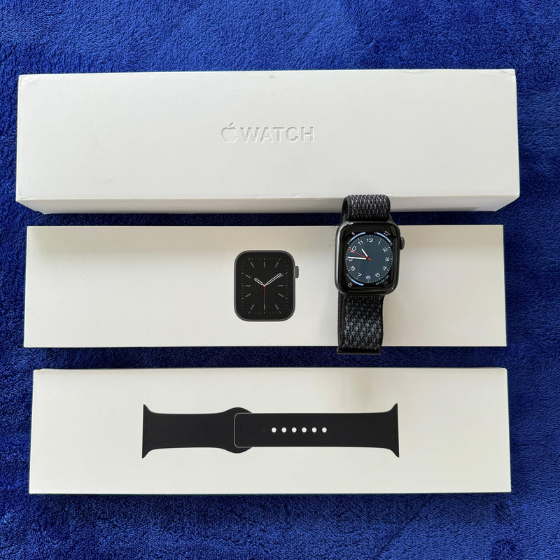 Apple Watch Series 6 44mm c/ GPS Cinza Espacial - Relógio Seminovo